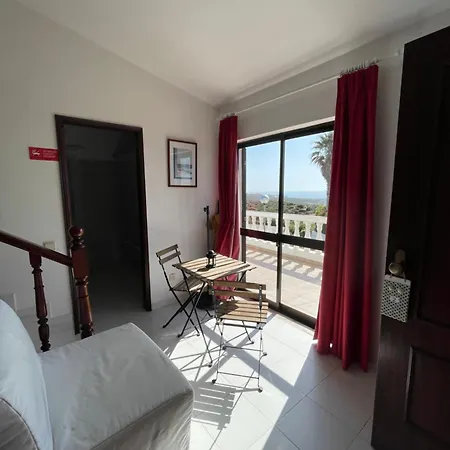 Monte 52 بيت ضيافة